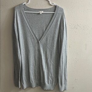 GAP Heather Gray V-Neck Sweater